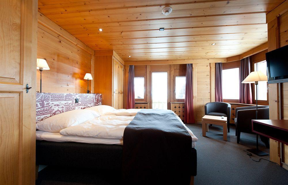 Hotel Landhaus Saanen Rom bilde